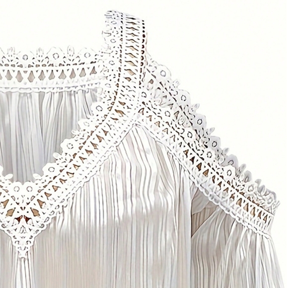 Open Shoulder Floral Trim Casual Vacation Blouse - Picture 2 of 5